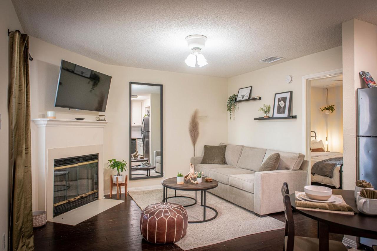 Lush, Enchanting Austin Oasis! Appartement Buitenkant foto