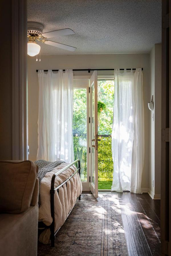 Lush, Enchanting Austin Oasis! Appartement Buitenkant foto
