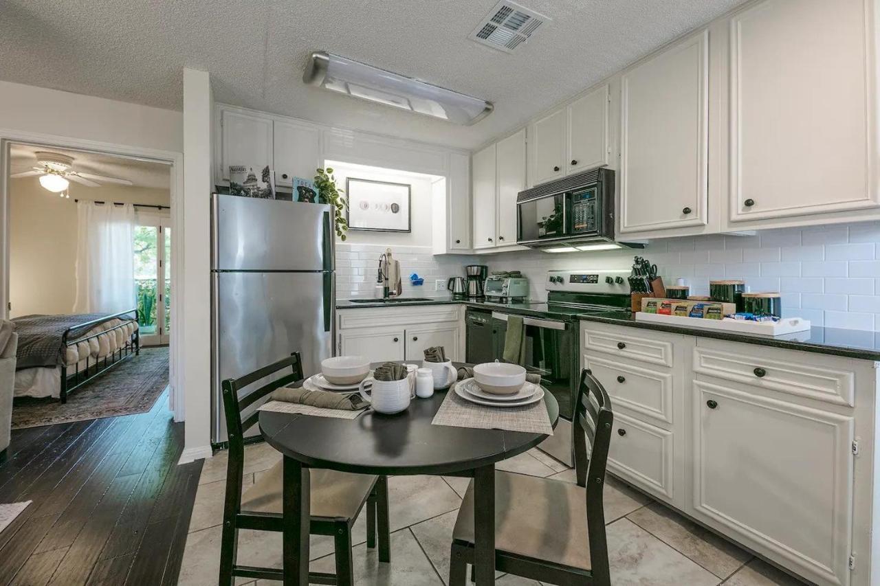 Lush, Enchanting Austin Oasis! Appartement Buitenkant foto